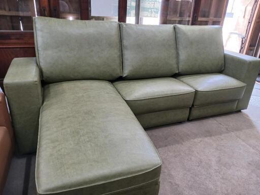 ソファー美品　3人掛けソファ　合皮　オリーブ色