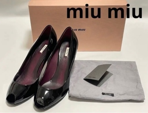 ほぼ未使用■miu miuミュウミュウ エナメル パンプス オープントゥ 24.5