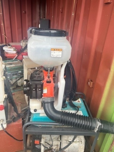 動力散布機