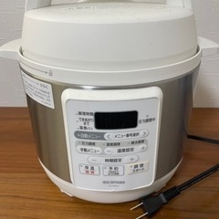 電気圧力鍋　アイリスオーヤマ　2020年製