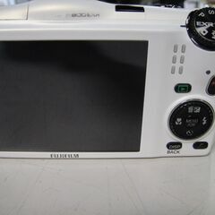 【①】富士フィルム　デジタルカメラ　FINEPIX　F800EXR　デジカメ