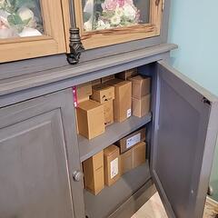 アンティークキャビネット　輸入家具