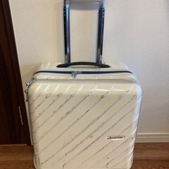 【難あり】機内持ち込みサイズスーツケース