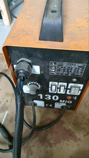 溶接機　半自動　 100V