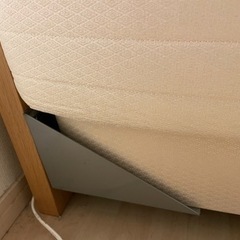 定価60万　キングスダウン　クイーンサイズ　マットレス ベッドフレームセット