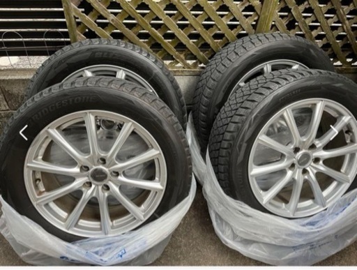 車のパーツ タイヤ、ホイール18インチ