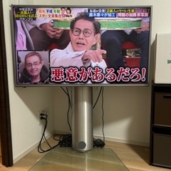テレビ・テレビスタンド　各9000円ずつです。
