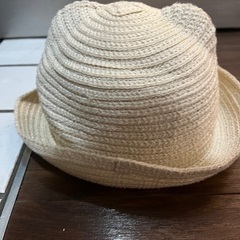 西松屋で買った麦わら帽子