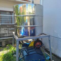 ステンレス貯水タンク架台付き  