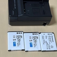 ムービーカメラ　バッテリー