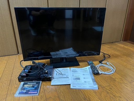 【値下げ】Panasonic 32インチテレビTH-L32C6とブルーレイ再生専用プレイヤーのセットで