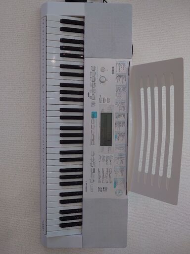 CASIO　電子キーボード　光ナビゲーション　電子ピアノ　楽譜付き