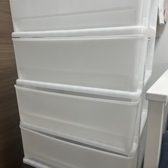 【無料】 白の衣類収納4段
