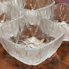 ガラス製の皿 6枚セット