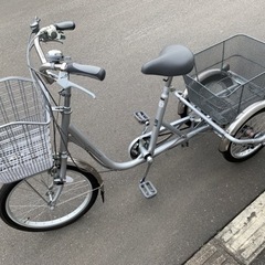 車庫保管　３段変速スイング機能三輪自転車　natural flow