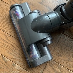 ダイソン　コードあり掃除機