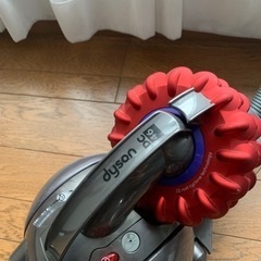 ダイソン　コードあり掃除機