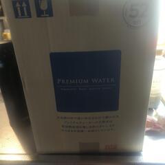 PREMIUM　WATER（水）