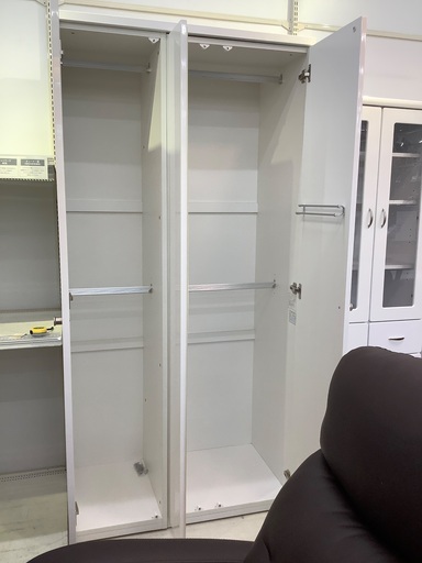 ニトリのワードローブ（ホワイト）ミラー付きです！！ ニトリ