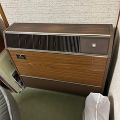 床設置型冷暖房機