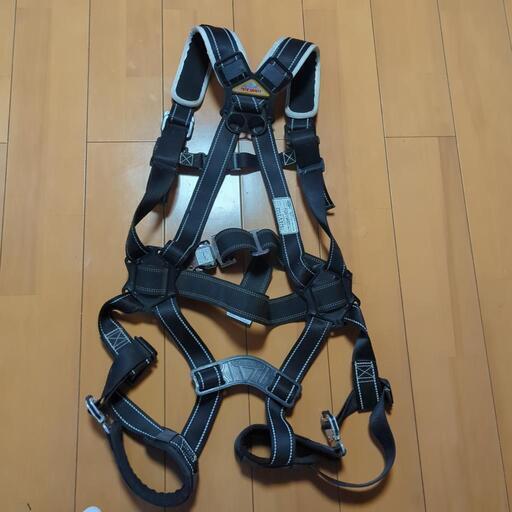 ハーネス安全帯（墜落防止用器具）