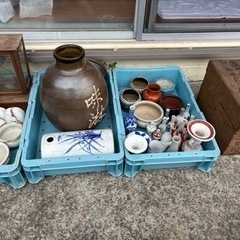 茶器、花瓶、皿、壺ほか