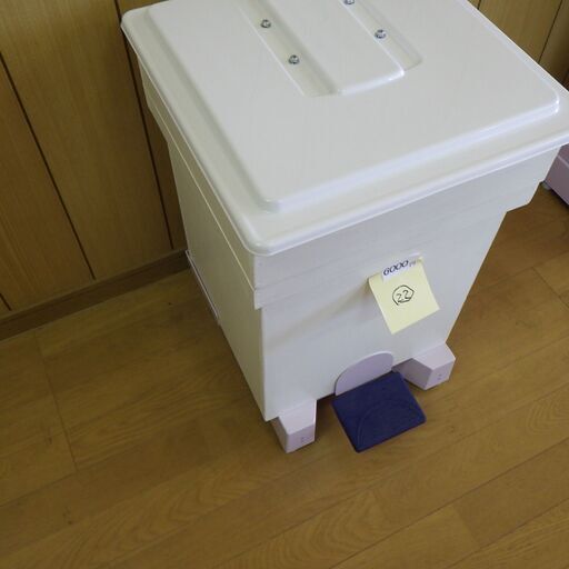 業務用　ゴミ箱　廃棄物ホルダーを使用　蓋が大サイズ版