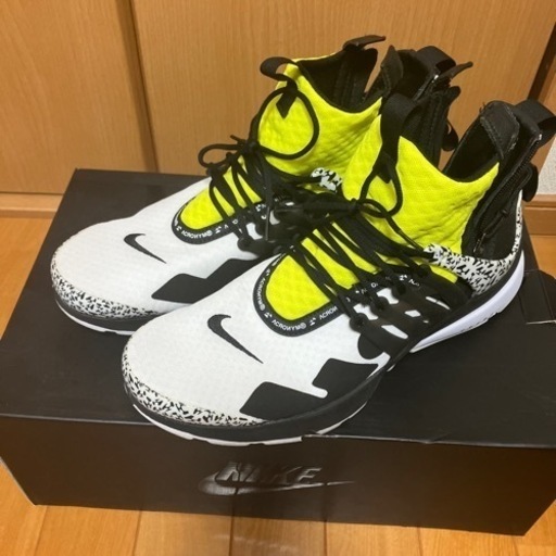NIKE エアプレスト　MID ACRONYM