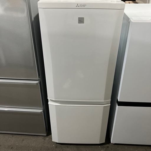 I2405-415 三菱ノンフロン冷凍冷蔵庫MR-P15ED-KW 2019年製 2ドア 146L