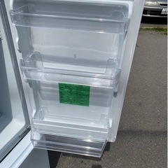 アース　万代店　極美品　2023年式/156L/冷蔵冷凍庫/YRZ-F15J