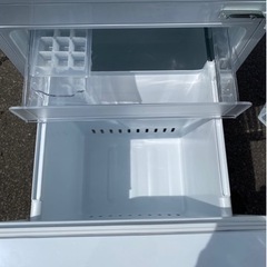 アース　万代店　極美品　2023年式/156L/冷蔵冷凍庫/YRZ-F15J