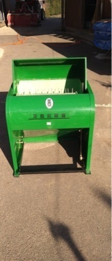 足踏み脱穀機