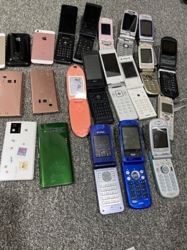 ジャンク　スマホ　（iPhoneは6台）携帯電話まとめ