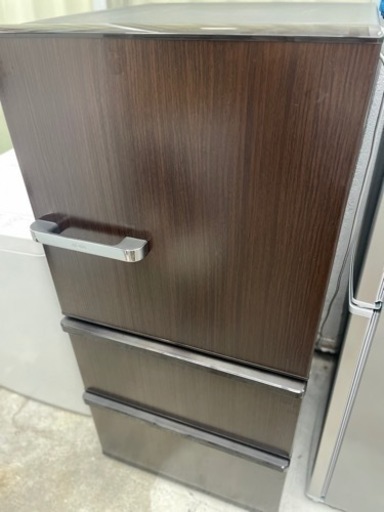 送料・設置込み可　冷蔵庫　238L AQUA 2019年