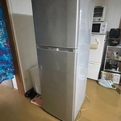 HITACHI冷蔵庫171リットル
