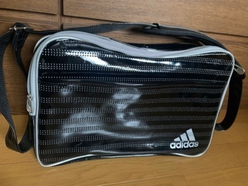 【今週300円】【難あり】「adidas製バッグ」
