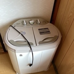 美品　小型洗濯機