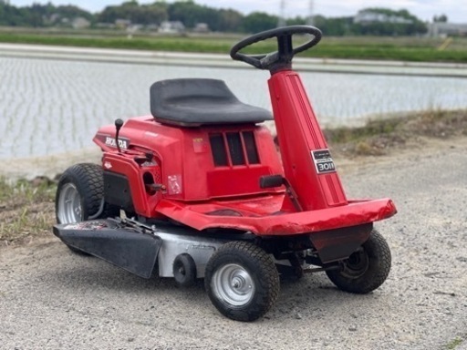 Honda乗用草刈機 3011型　芝刈機 11馬力　引き取り限定