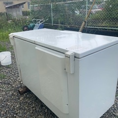 大型冷凍庫！エレクトロラックス！400Ｌ