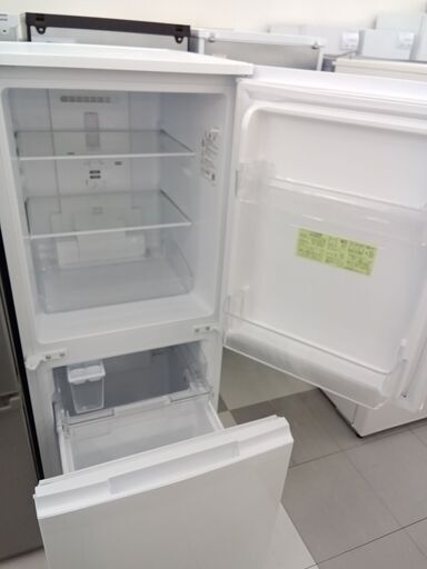 ☆ジモティ割あり☆ AQUA アクア冷蔵庫 AQR-20N(W) 201L 23年製 動作