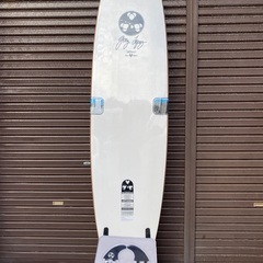 初めてサーフィンにチャレンジする方に最適なボードです