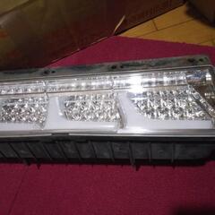 小糸 テールランプ KOITO 3連テール 左右セット