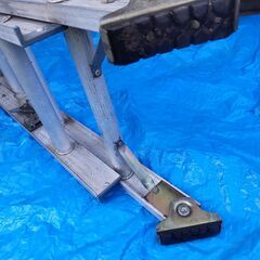 ハセガワ工業  アルミ合金製伸縮2連はしご HC2-51 全長5ｍ12ｃｍ 縮長3ｍ20ｃｍ 重量12ｋｇ 最大質量100ｋｇ／使用角度７５度