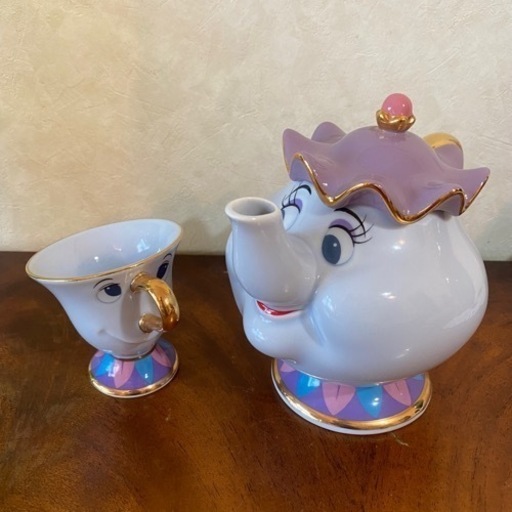 ディズニー　ポット夫人　チップ　美女と野獣　正規品