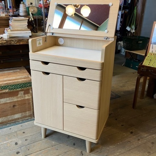 北海道  帯広  ニトリ  ドレッサー  鏡台  家具  収納家具  キャビネット  モノココ  モノココ帯広店