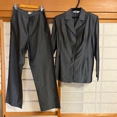 服/美品11号パンツ スーツ レディース