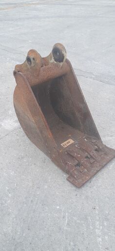 0.2ﾐﾆﾊﾞｯｸﾎｰ用中古430㎜幅ﾊﾞｹｯﾄ　ﾋﾟﾝ径45Φ 　取付幅160㎜　￥11,000
