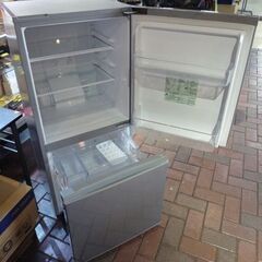 アクア 157L 2ドア冷蔵庫 2016年製 AQR-16E シルバー AQUA 右開き 100Lクラス 冷蔵庫 札幌市東区 新道東店