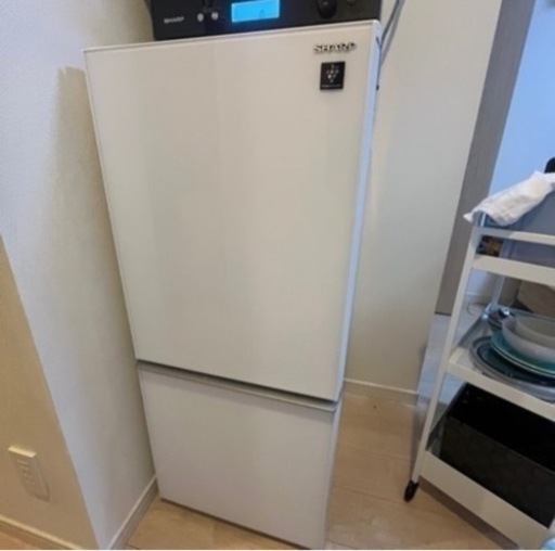 SHARP 冷蔵庫　SJ-GD14F