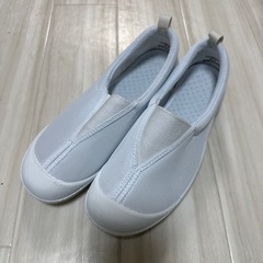靴 スニーカー　23.5㎝